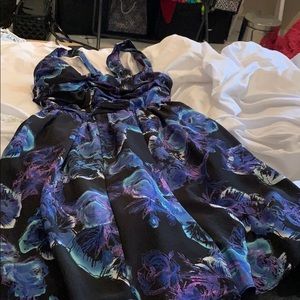 Tight at top dress, flowy on bottom